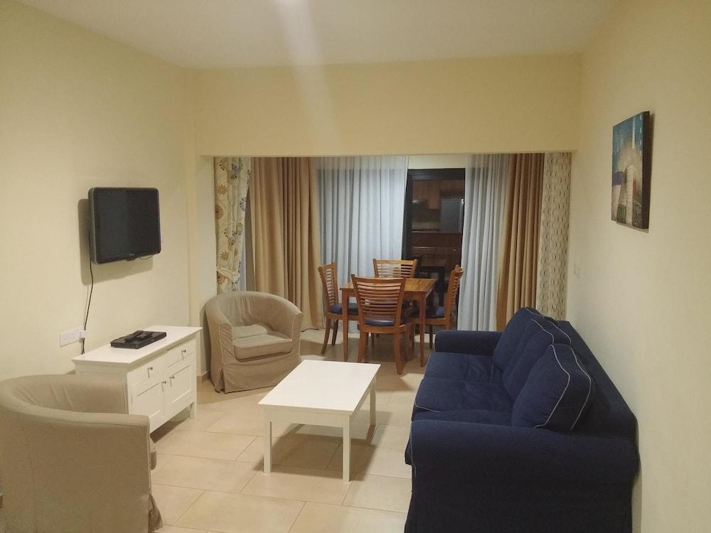 Royal Blue Hotel & Spa Geroskipou Esterno foto