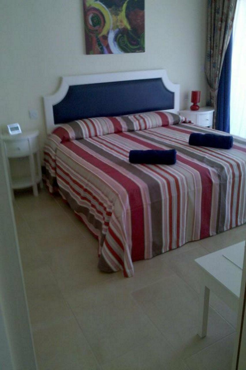 Royal Blue Hotel & Spa Geroskipou Esterno foto