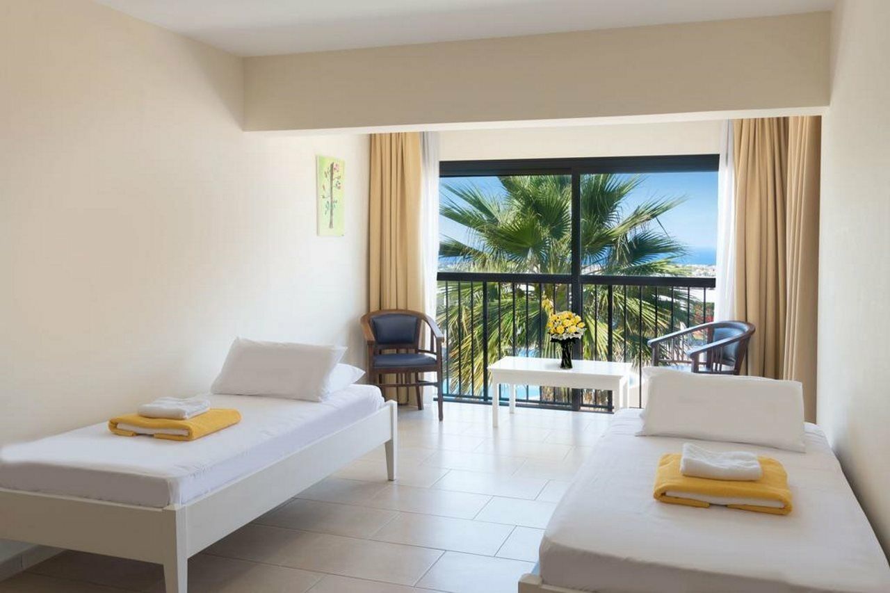 Royal Blue Hotel & Spa Geroskipou Esterno foto